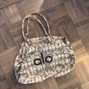 ALO Yoga Women's Tote Bag - Cream and Gray Tie-Dye